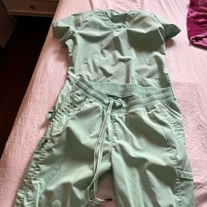 Green healing hands scrubs